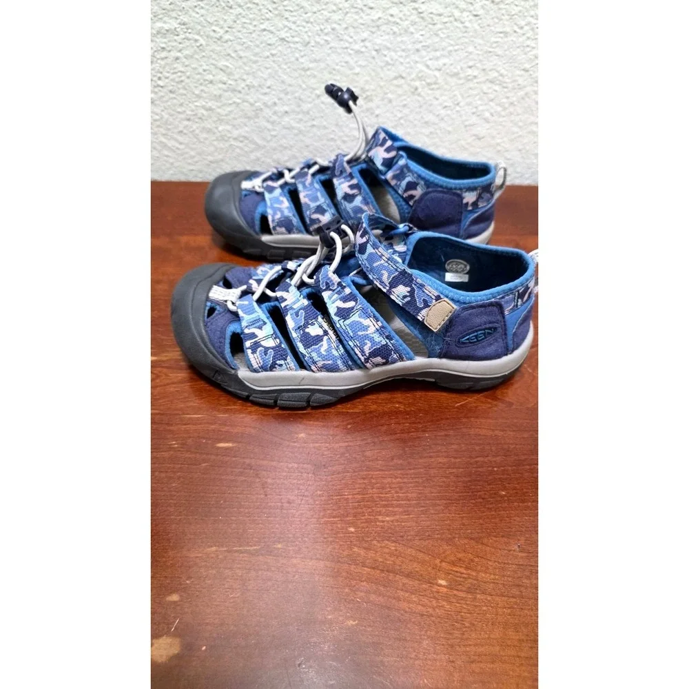 Keen Kids Newport H2 Blue Camo Closed Toe Sandals Adjustable Hook & Loop Strap S